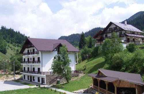 Moieciu de Jos Resort | Resort Cheile Gradistei Moieciu
