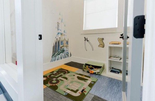 Draper Apartment | Resort like amenities 1 King 1 Qn bd Fast Wi-Fi Slps 5