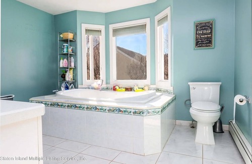 Woodrow House | Resort like Home W/Pool in NYC