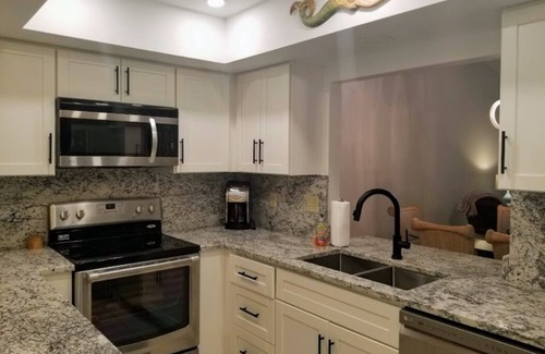 Sarasota Villa | Resort like vacation- close to a beach.