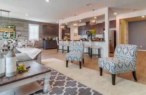 Corona House | Resort Living Home♜Breathtaking Mountain view ♜4B/3b New Home♜Fast Wifi♜KingBd