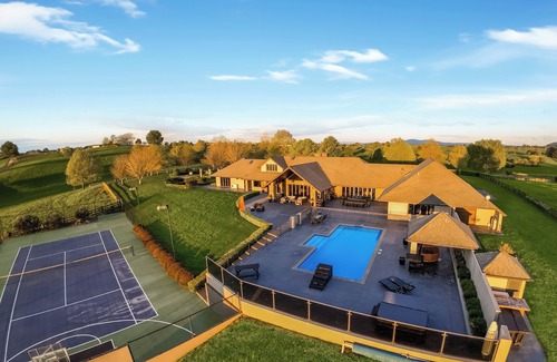 Waipa District House | Resort Luxury at its Finest
