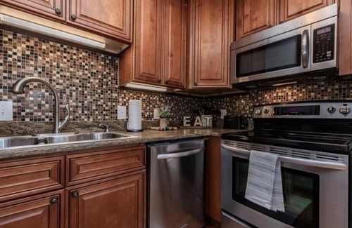 Banner Elk Condo | Resort Pool-Hot Tub-Gym | W/D in unit | 6 ppl