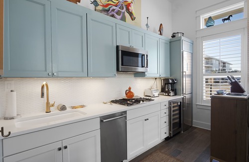 Port Aransas Cabin | Resort Pools, Golf Cart Boardwalk to Beach
