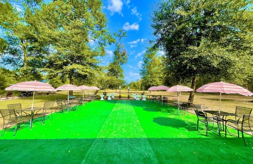 Cleveland Villa | Resort Rosa #Wedding & Retreat Resort# 12 acres & 9BR+6BA & Sleep40 & Host200