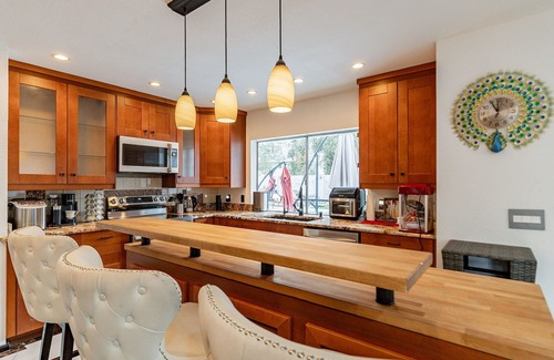 Chandler House | Resort setting in Chandler Home with Free Heated Pool/Spa/Game Room/Mini Golf
