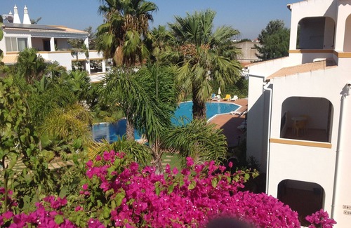 Ferreiras Apartment | Resort Solcosta - STUDIO apartment, pool, A/C, Wi-Fi, Gym, close to restaurants