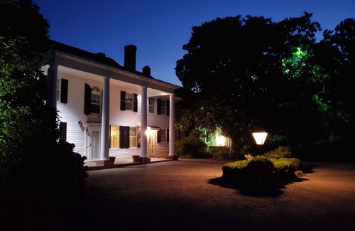 St. Leonard House | Resort Style Country Living on the Patuxent River