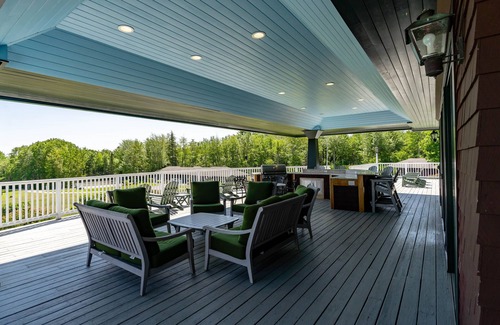 Lincolnville House | Resort style, family friendly getaway!
