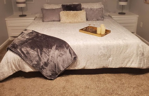 Trinity Apartment | Resort Style Getaway--minutes from town