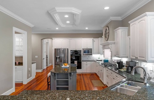 Waxhaw House | Resort-Style Home Waxhaw NC: Celebrate Thanksgiving with a Family Getaway