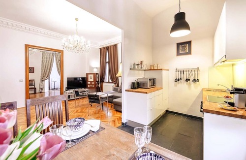 Sankt Ulrich Apartment | Respect for the old but a reverence for a modern living ♥