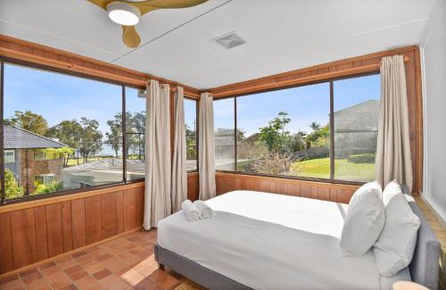 Long Jetty House | Rest and Recover with Sunsets Over The Lake - Magnesium SPA and ICE Bath