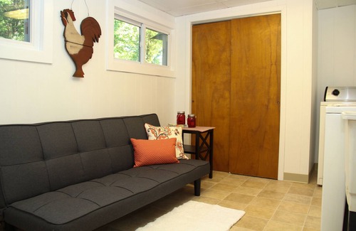 Ohiopyle Cottage | Rest, Relaxation, & Quick Access to Ohiopyle Await