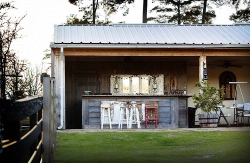 Montgomery County House | Rest + Restore. Family-friendly ranch getaway, including fur babies!nn