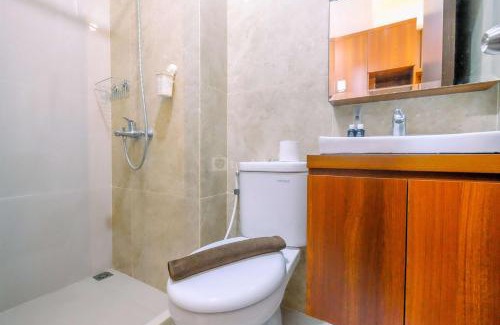 Depok Apartment | Restful and Minimalist Studio Transpark Cibubur Apartment By Travelio