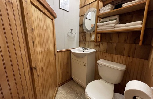 Pottsboro Cabin | Restful cabin at Lake Texoma: Cabin 1