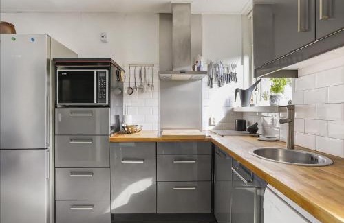Grou House | Restful Holiday Home in Grou with Terrace and Garden