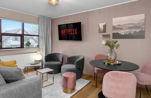 Breidholt Apartment | Restful Retreat in the Suburbs.