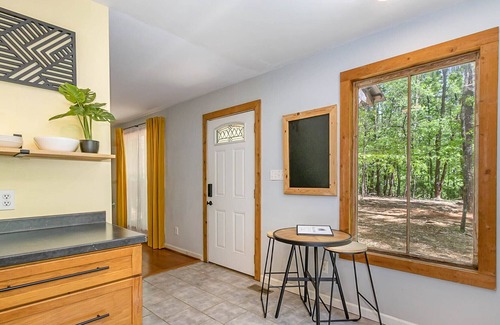 Pittsboro Cabin | Restful River Retreat- Walk to River/Kayak-put in