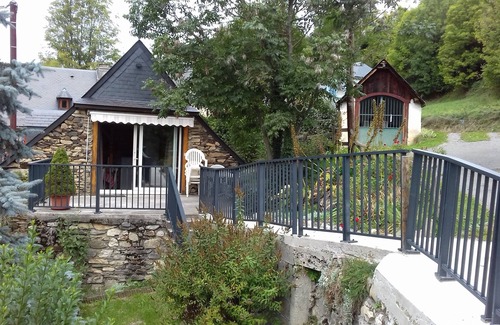 Estarvielle House | Restored barn in the heart of the mountains
