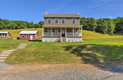 Kresgeville House | Restored Farmhouse - 5 Mi to Blue Mountain Resort!