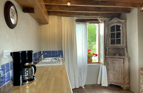 Lurcy-Levis Cottage | Restored farmhouse with air conditioning and garden