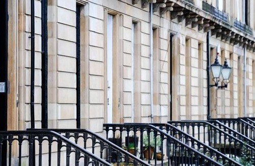 North West Cottage | Restored Victorian Townhouse in Glasgow's characterful West End