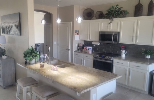 Springfield Lakes House | Retirement Vacation Rental on Golf Course in AZ