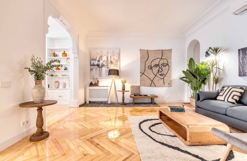 Jeronimos Apartment | Retiro Place II apartment in Madrid