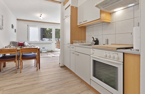 Leukerbad Apartment | Retraite Alpine: Studio Paisible et Rénové