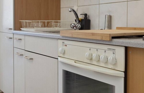 Leukerbad Apartment | Retraite Alpine: Studio Paisible et Rénové