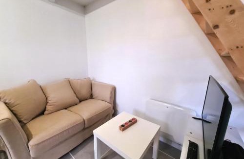 Chitray House | Retraite Romantique en Brenne: Piscine, Confort et Nature - FR-1-591-587