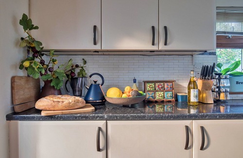Dormansland Cottage | Retreat in Surrey near Hever Castle