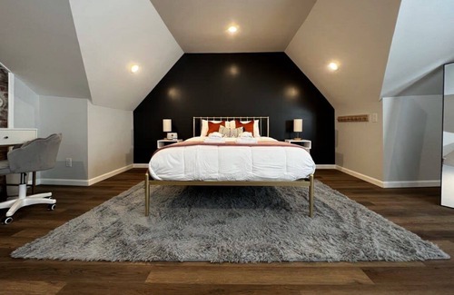 Verona Apartment | Retreat in the Heart of a Pittsburgh Rivertown!