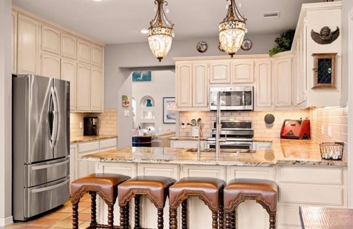 Spicewood House | Retreat on the Pedernales River At Stone Home Ranch