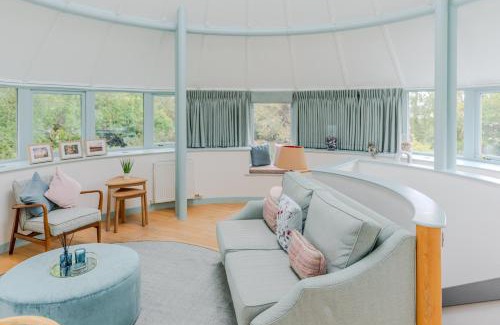 Dalmeny Apartment | Retreat to the Water Tower