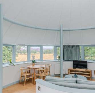 Dalmeny Apartment | Retreat to the Water Tower