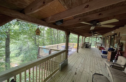 Hays Cabin | Retreat to this Hidden Cabin in the Yadkin Valley