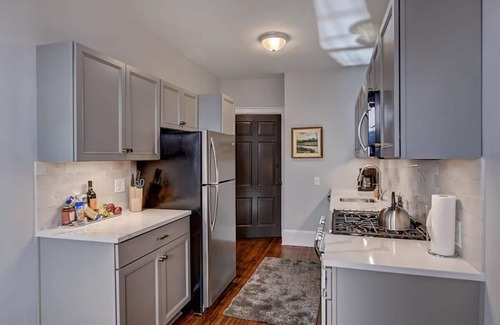 Charlotte Condo | Retro 1BR King Condo | Elizabeth - Plaza Midwood