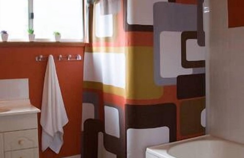 Erowal Bay House | Retro at the Bay - Experience beautiful Jervis Bay