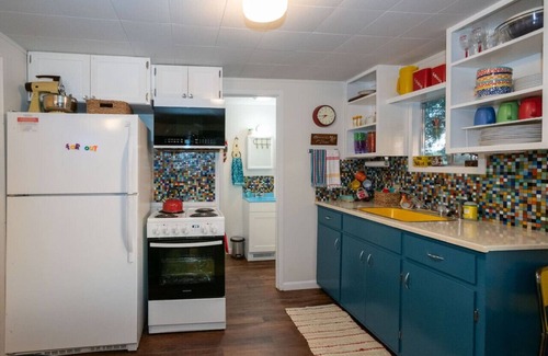Kimberling City Cabin | Retro Cabin on Table Rock Lake
