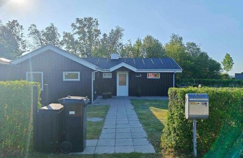 Storvorde House | Retro Cottage With Fjord View