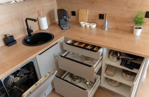 Srodmiescie Apartment | Retro Design Spot close to Off-Piotrkowska
