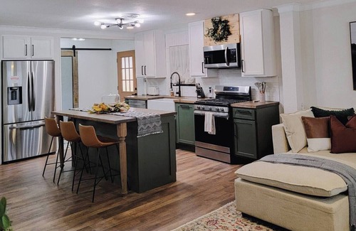 Brownwood House | Retro Game Room - Highland Home