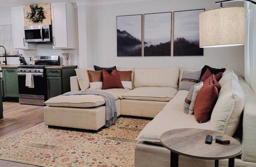 Brownwood House | Retro Game Room - Highland Home