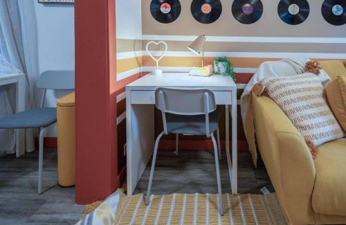Ramsay House | Retro Glam in Ramsay Walk to Stampede Grounds