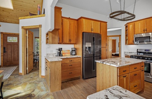 Pagosa Hills House | Retro-Modern, Mountain Retreat with 3 bedrooms, 2 baths, a bonus game room, office, and a beautiful deck with ample seating for enjoying the Stunning Mountain Peak Views. Best Views in town. Permit VRP-25-0317 Maximum Guest: 6