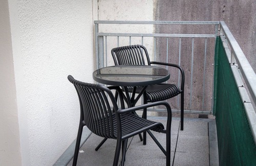 Bregenz Apartment | Retro Style in Bregenz’s Pedestrian Zone