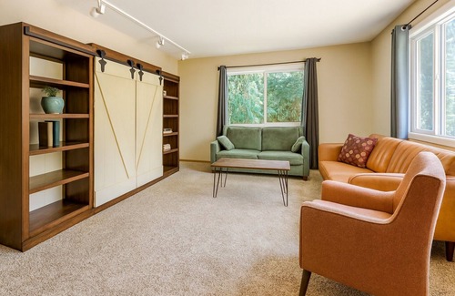 Pullman House | Reunion House on the Palouse! Spacious 4-bedroom house in lovely Pullman.